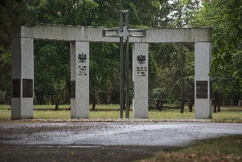 Gedenkstätte Polnischer Soldaten Im Zweiten Weltkrieg