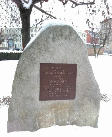Gedenkstein In Weiden Für Grünwald Und Dietl