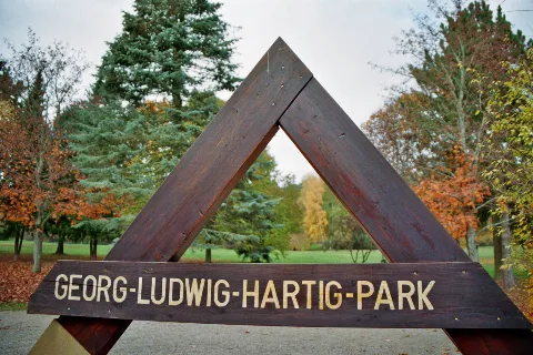 Georg Ludwig Hartig Park Gladenbach 02