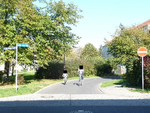 Geschwister Scholl Straße An Der Einmündung In Die Liselotte Herrmann Straße Panoramio