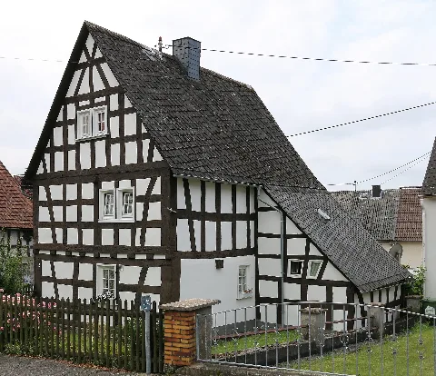 Girkenroth Hofanlage Landstraße 12 (Kd.rlp 2 08.2015)