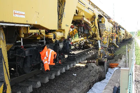Gleisbauzug Von Plasser & Theurer Nahe Bahnhof Osterholz Scharmbeck 01