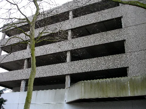 Glueckaufplatz Parkhaus 01