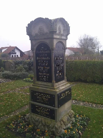 Grabmal Chr. Schowalter