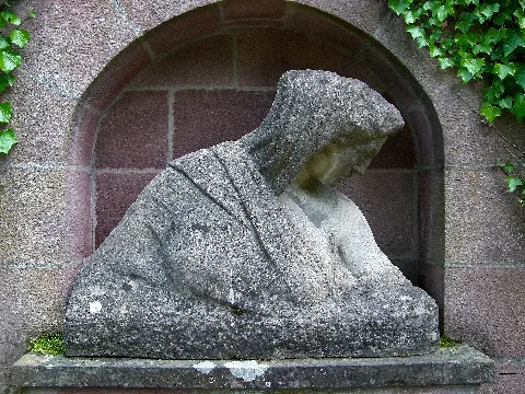 Grabmal Richard Engelmann Detail 01 Büste