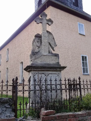 Grabstein Neben Der Kirche In Eichicht 1 (Vorderseite)