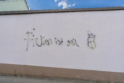 Graffito Am Lohholzweg 20220816 Hof00711 Raw Export