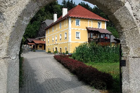 Gratschach Gut Landskron 01