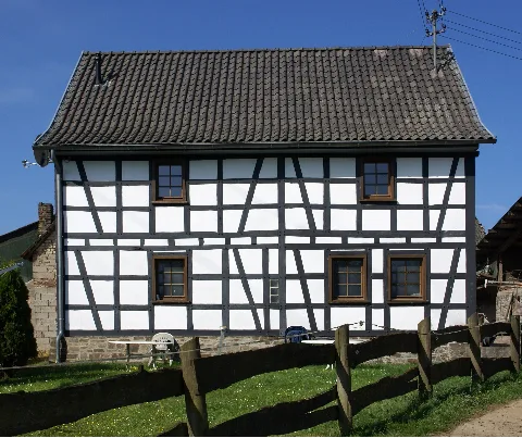 Gratzfeld Schwirzpohler Straße 26 (03)