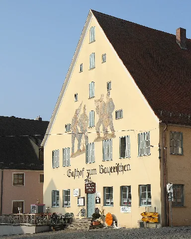 Greding Marktplatz 7 01