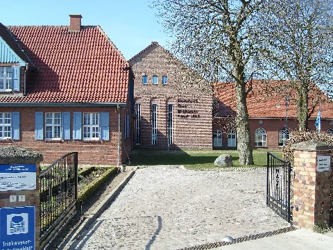 Greifswald Wasserwerk Groß Schönwalde Gebäudefront April 2009 Sl272172
