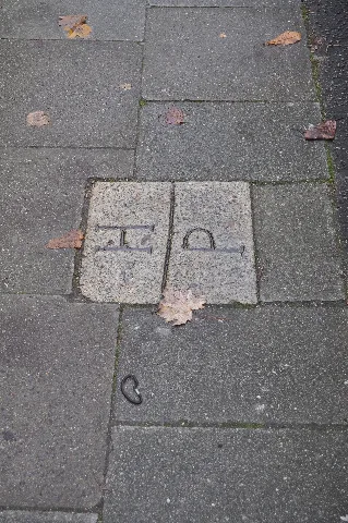 Grenzstein Eidelstedter Weg 93 (Hamburg Eimsbüttel).Ajb