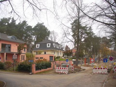 Gross Glienicke Seepromenade Geo.hlipp.de 30487