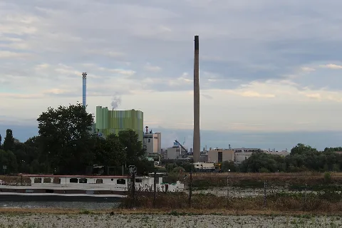 Grosser Kamin Der Stora Enso Papierfabrik Maxau16092016