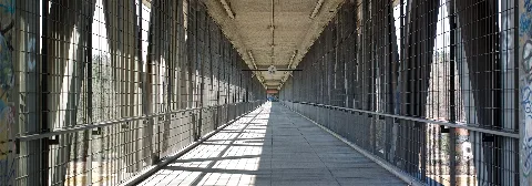 Grosshesseloher Brücke Fußgängerübergang