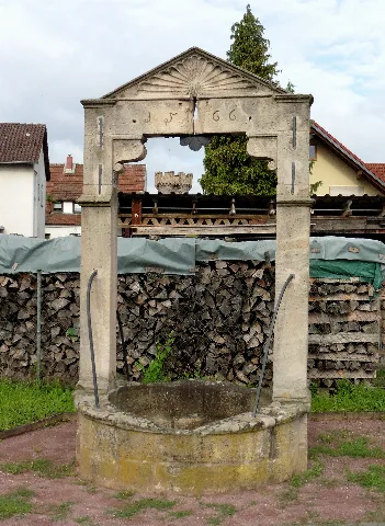 Großwallstadt Historischer Brunnen 1566 Von O