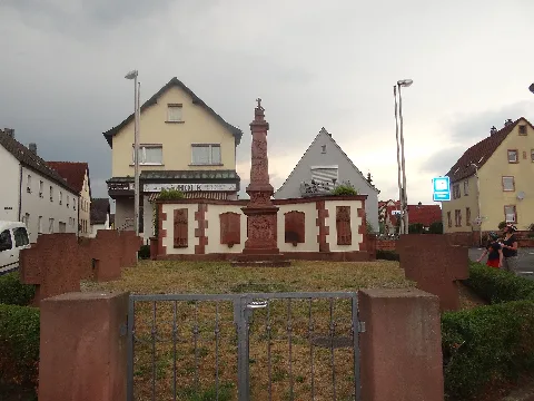 Großwallstadt Kriegerdenkmal Vollständig