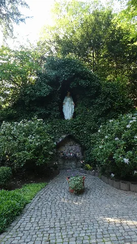 Grotte Konfeld Bei Weiskirchen