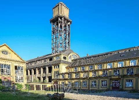 Grube Amalienhöhe Erzsilo Und Förderturm 2012 05 13 19 17 19