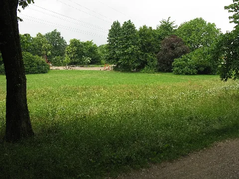 Grünanlage Bozener Straße Mit Spielplatz
