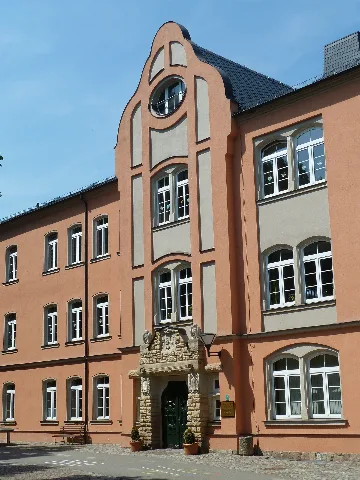 Grundschule Waldheim Eingang