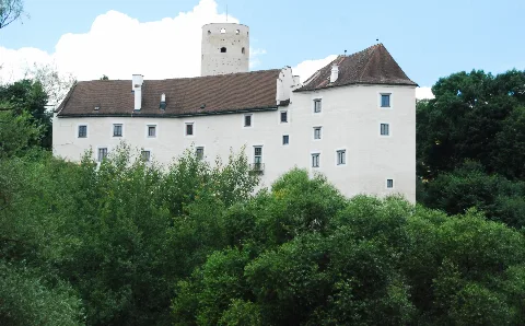 Guentherz 2010 07 31 0103 Karlstein Burg