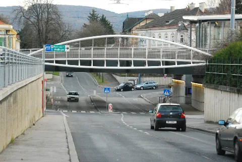 Guentherz 2010 11 25 0015 Wien14 Mauerbachstrasse Westbahnbruecke