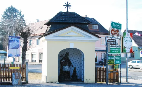 Guentherz 2011 03 05 0141 Alland Schwechatbruecke Kapelle Johannes Nepomuk