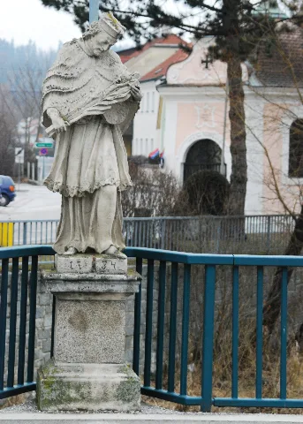Guentherz 2011 03 19 0046 Zwettl Kampbruecke Statue Johannes Nepomuk