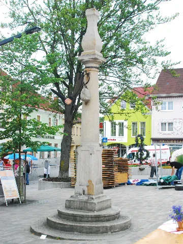 Guentherz 2011 06 18 0041 Gross Gerungs Pranger