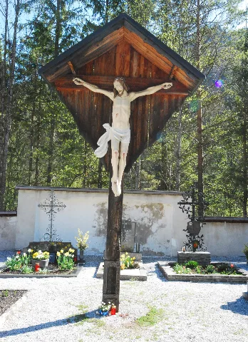 Guentherz 2012 05 01 0642 Wildalpen Friedhof Kreuz