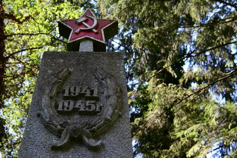 Guentherz 2015 06 26 Salzburg Stadt (7) Kommunalfriedhof Russendenkmal