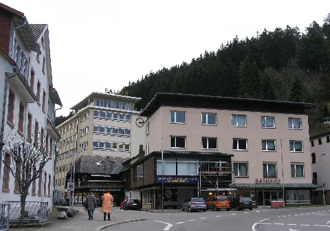 Gütenbach Ortsmitte Mit Der Firma Faller Und Rathaus