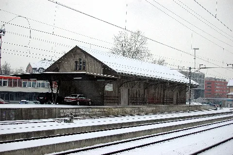 Gueterschuppen Bahnhof Wettingen Schnee