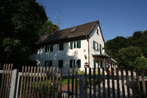 Gunezrainerstr 8