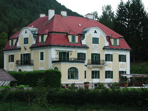 Gutenstein Villa Somaruga 01