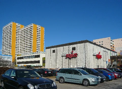 H. Weigel Platz Marzahn (16) Ama Fec