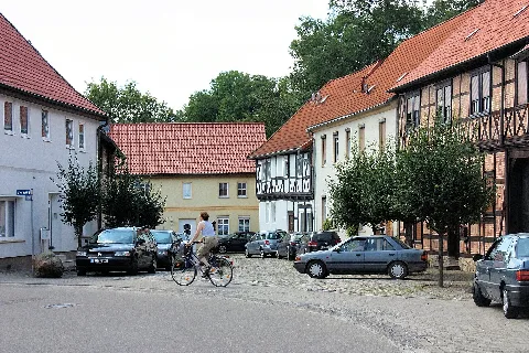 Hadmersleben, Das Westliche Ende Des Breitewegs