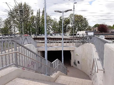 Hal Birkhahnweg Gleis Unterführung1