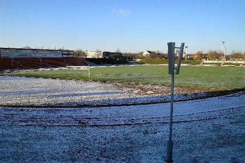 Halle Stadion Im Bildungszentrum (2)
