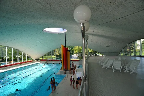 Hallenbad Brugg Innen 01 09