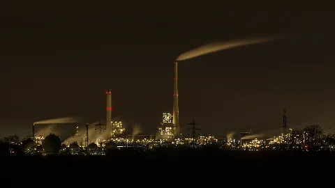 View of Chemiepark Marl from Dorstener Straße near Lippramsdorf, Haltern am See, North Rhine-Westphalia, Germany
