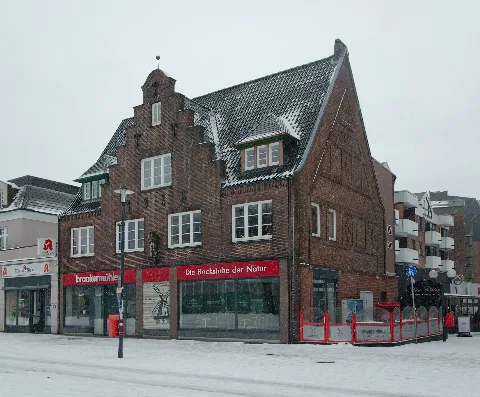 Hamburg Rahlstedter Bahnhofstraße 13