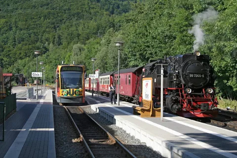 Harzquerbahn Merkwürdige Zugkreuzung Geo.hlipp.de 1016