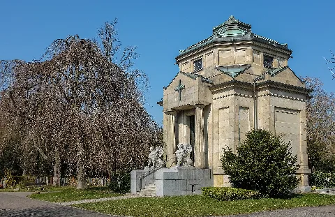 Hauptfriedhof Karlsruhe Bürklin'sches Mausoleum Seitenansicht