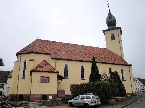 Hauptstuhl Katholische Kirche (1)