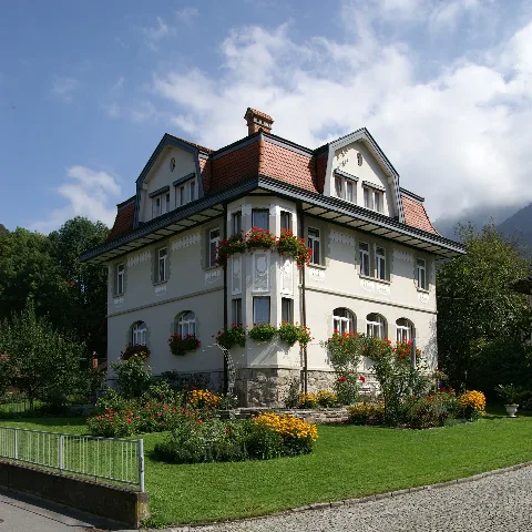 Hausjohannpeter3