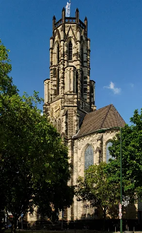 Heilige Dreifaltigkeit In Duesseldorf Derendorf, Von Suedwesten
