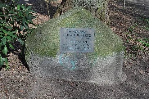 Helmut Thielicke Gedenkstein Hamburg Wellingsbüttel.ajb