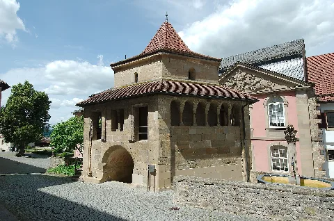 Hexagonal Building From 1230 (28030981172)